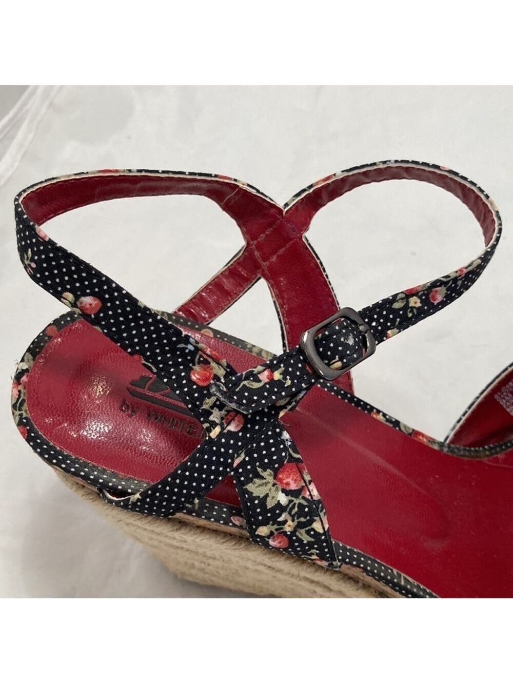 CLIFFS Sandals by White Mountain - Picture 4 of 13